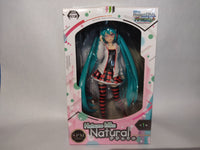 SEGA Hatsune Miku Project Diva Arcade Future Tone: Hatsune Miku Natural SPM Super Premium Figure
